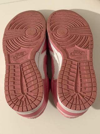 Nike Dunk Low rosas y blancas Talla 42