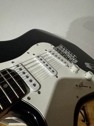 Guitarra electrica zurda