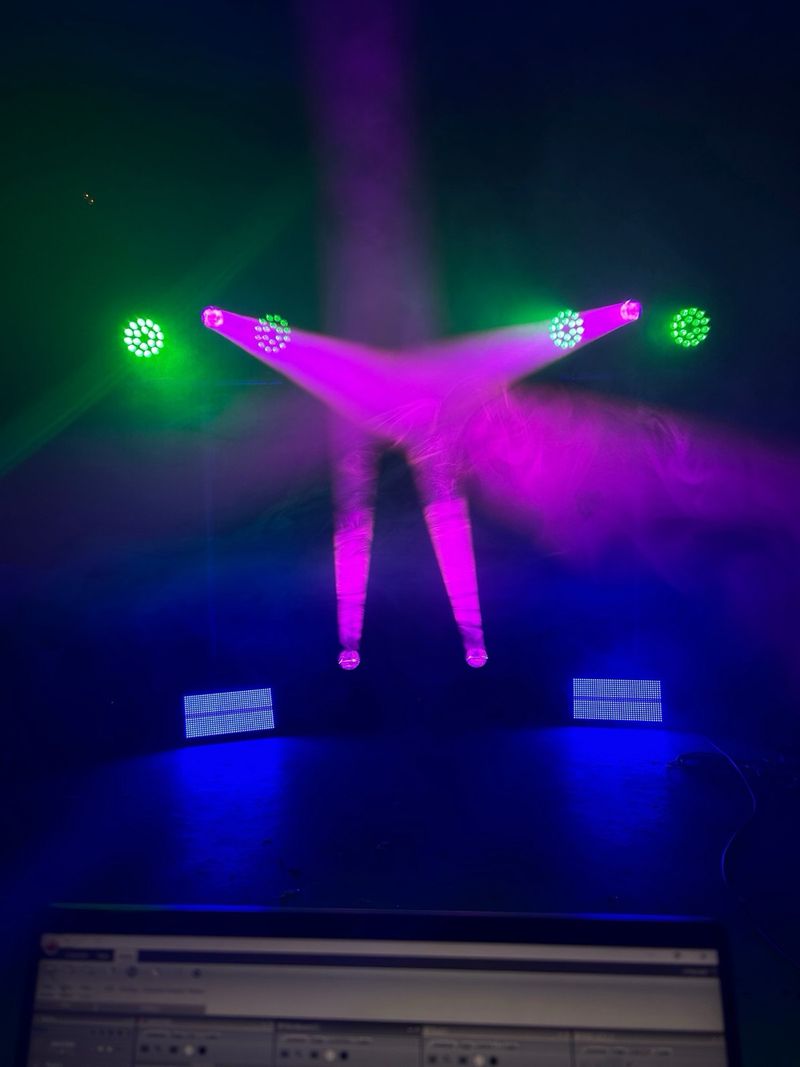 Alquiler de Sonido y Luces para Eventos afbeelding 6