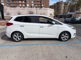 KIA Carens 2015