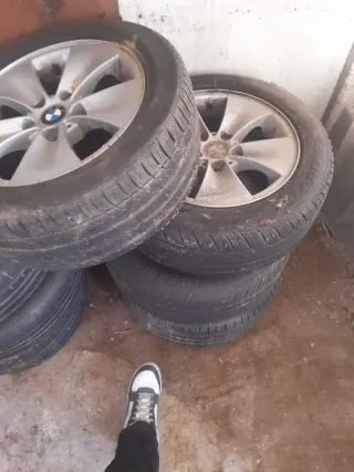 4 Llantas BMW Usadas Buen Estado