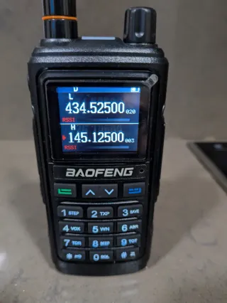 Baofeng UV-17R Nuevos en Caja. 2 Unidades 55€.