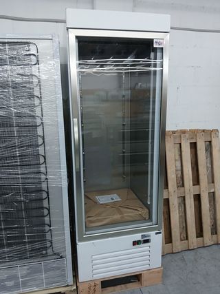 congelador vertical: móvil 742026971