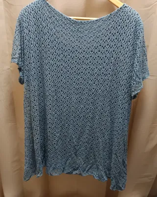 Jersey azul con encaje