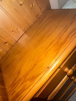 Due comodini in legno