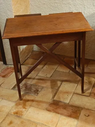 Mesa auxiliar roble antigua