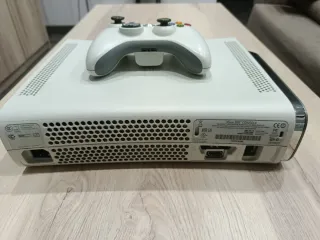Xbox 360 Blanca con Mando