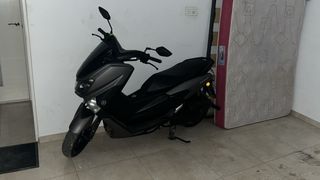 Yamaha Nmax 125 Negra/Gris