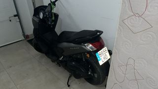 Yamaha Nmax 125 Negra/Gris