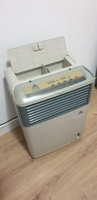 Astro AC 705AE Aire Acondicionado Portátil