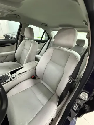 Mercedes-Benz Clase C Automático