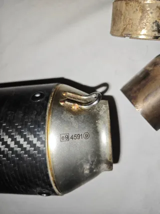 Escape Austin Racing Honda CB650R con catalizador