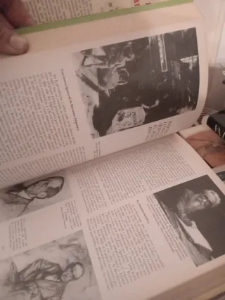 libro es una obra fundamental de historia literari