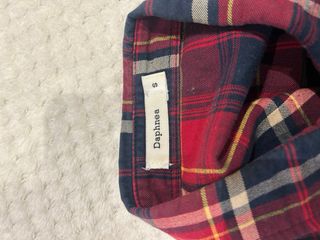 Camisa de cuadros azul y roja