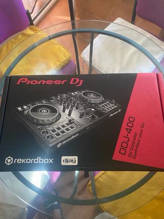 Controladora DJ Pioneer DDJ-400 Negra