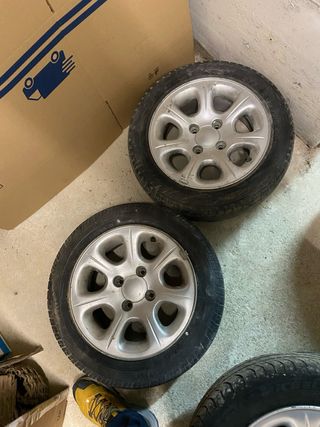 Pareja llantas Saxo VTS