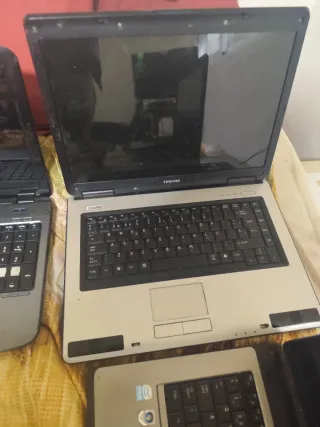 Despiece de 7 Portátiles.