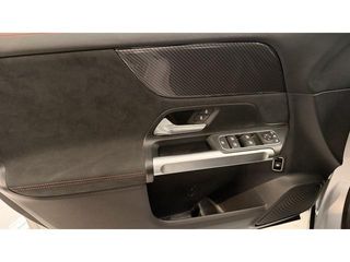 Mercedes-Benz GLB 200 120 kW (163 CV)