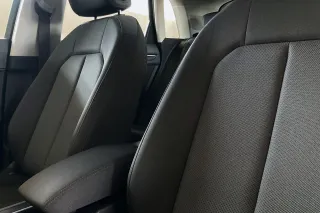 Audi Q3 45 TFSI PHEV e S Tronic Business