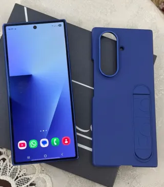 Samsung Fold 7 256GB Azul co su caja e cable