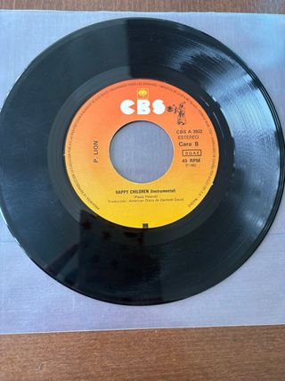 Vinilo P. Lion Happy Children
