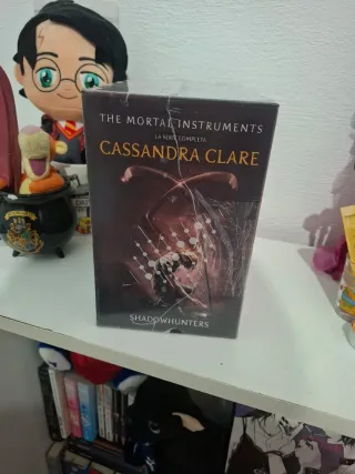 COFANETTO SHADOWHUNTERS: THE MORTAL INSTRUMENTS