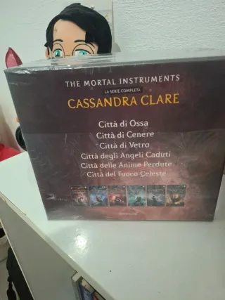 COFANETTO SHADOWHUNTERS: THE MORTAL INSTRUMENTS