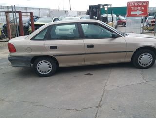 Opel 4808740 bomba de dirección astra f berlina