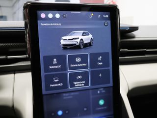 Ford Capri CX740L Premium R. Ext. AWD 77kWh 250 kW (340 CV)