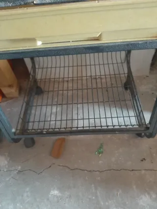 Jaula para mascotas con soporte