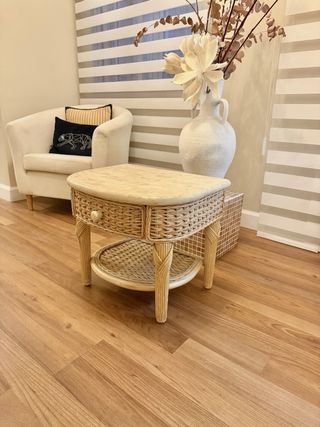 Mesita auxiliar mimbre vintage