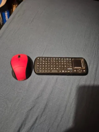 Tastiera e mouse wireless per TV Box