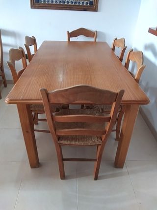 Tavolo da pranzo in legno