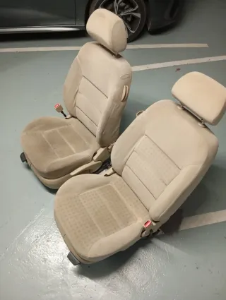 Asientos Delanteros Golf 4