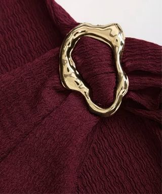 Vestido rojo de manga larga