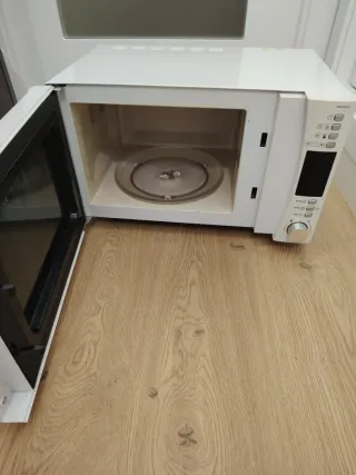 Microondas CMG 200 W
