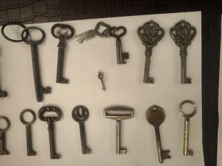 Set di chiavi antiche