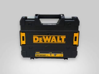 taladro a bateria dewalt dcd709