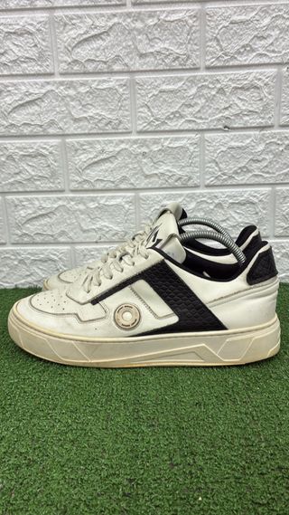 Scarpe uomo bianche e nere