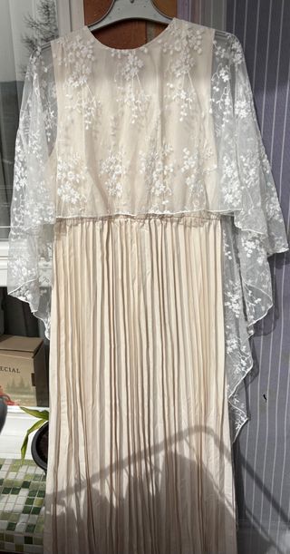 Vestido ceremonia beige/blanco talla L