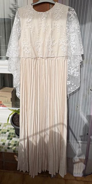 Vestido ceremonia beige/blanco talla L