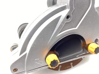 lijadora orbital titan ttb293wch