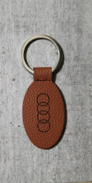 Portachiavi ecopelle stemma Audi