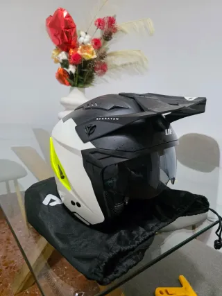 Casco de moto ECE R22-06
