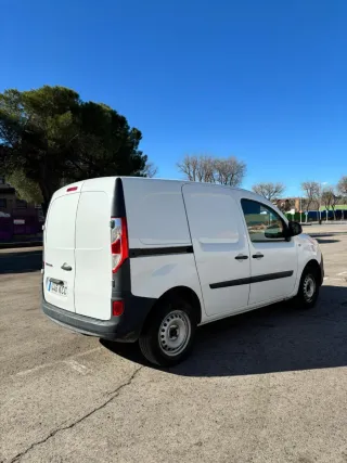 Alquiler Furgoneta Renault Kangoo