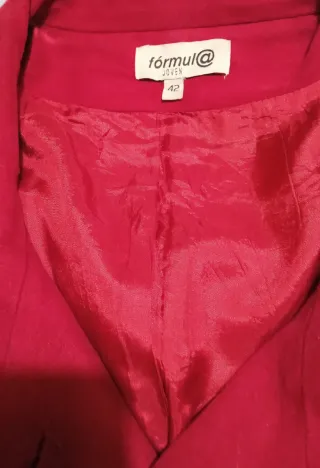 Abrigo paño rojo Formula Joven Talla 42
