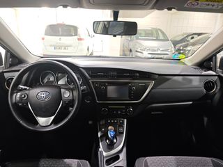 Toyota Auris Híbrido Automático