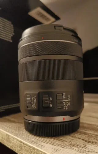 Objetivo Canon RF 85mm F2 MACRO IS STM