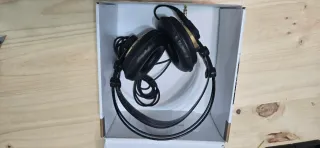 Auriculares AKG K240 Studio COMO NUEVOS