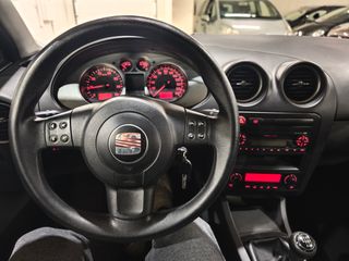 SEAT Ibiza 1.4 85cv Gasolina